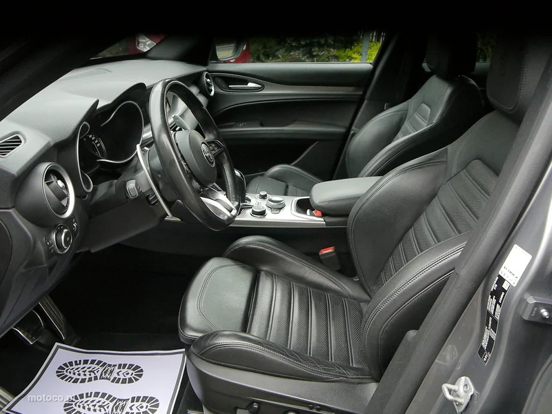 Alfa Romeo Stelvio 30