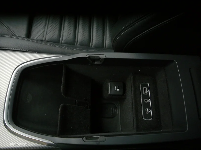 Alfa Romeo Stelvio 36