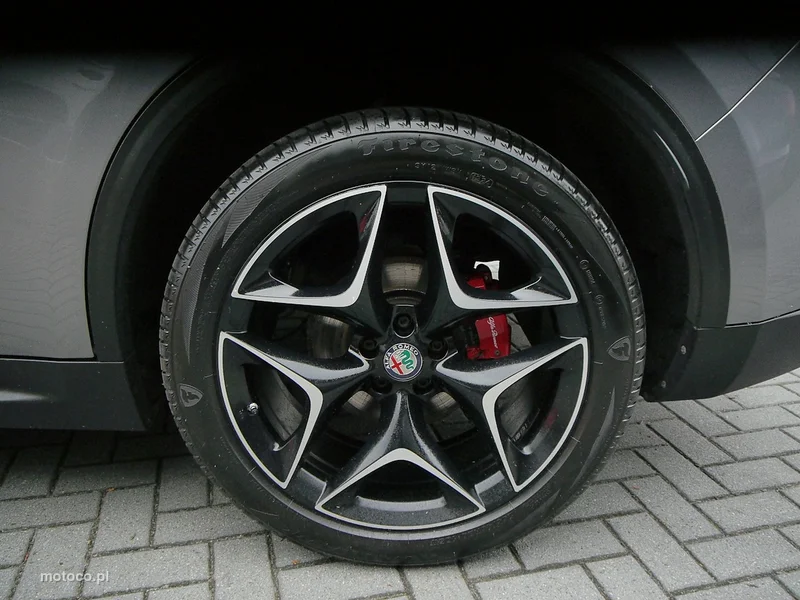Alfa Romeo Stelvio 41