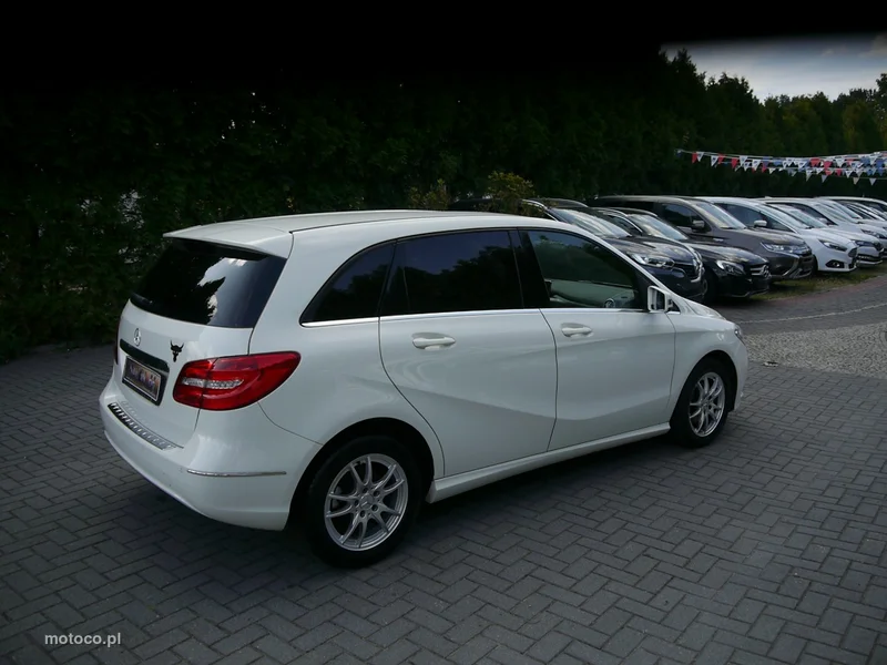 Mercedes-Benz Klasa B W246 B 180 11