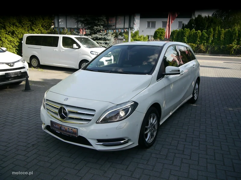 Mercedes-Benz Klasa B W246 B 180 12