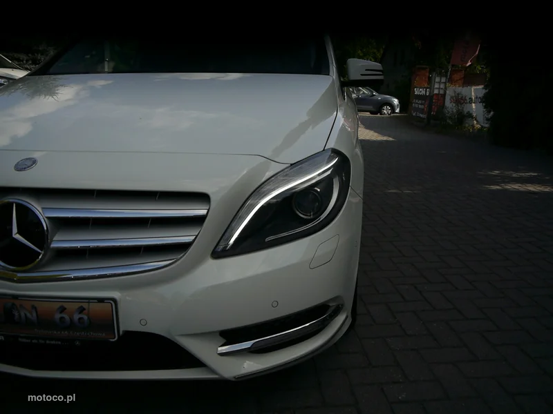 Mercedes-Benz Klasa B W246 B 180 14