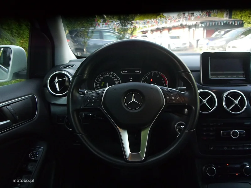 Mercedes-Benz Klasa B W246 B 180 21