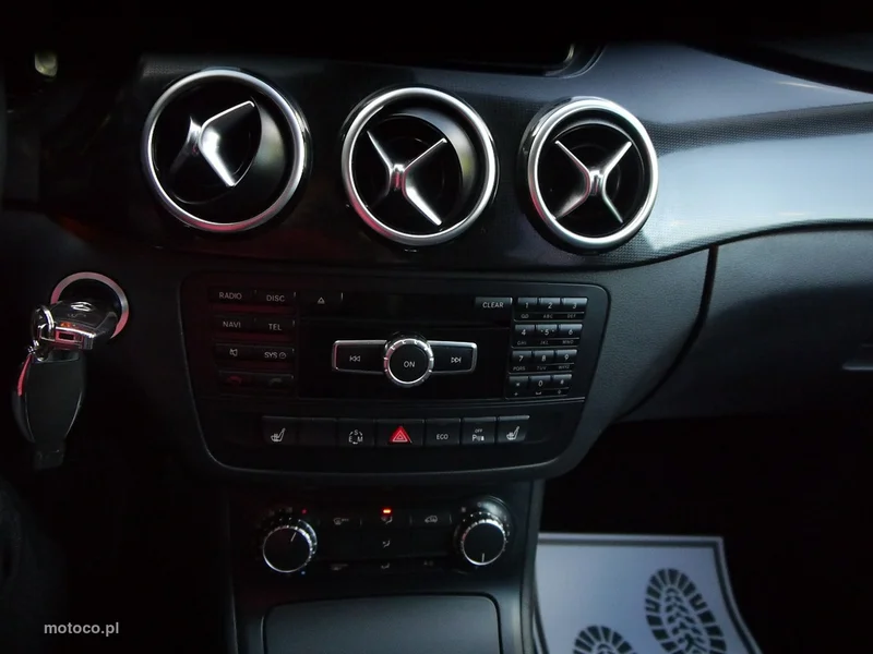 Mercedes-Benz Klasa B W246 B 180 24