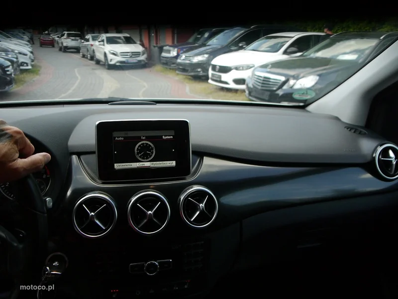 Mercedes-Benz Klasa B W246 B 180 26