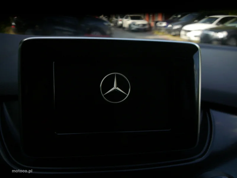 Mercedes-Benz Klasa B W246 B 180 28