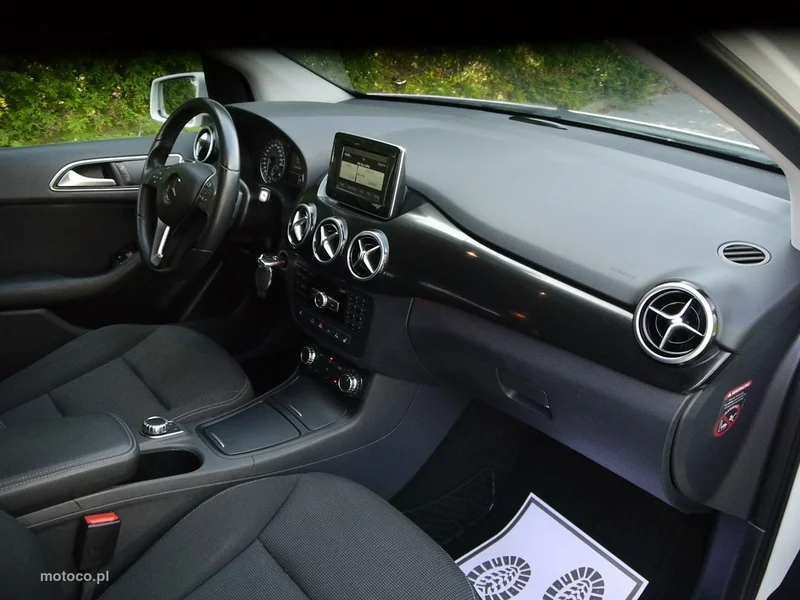 Mercedes-Benz Klasa B W246 B 180 31