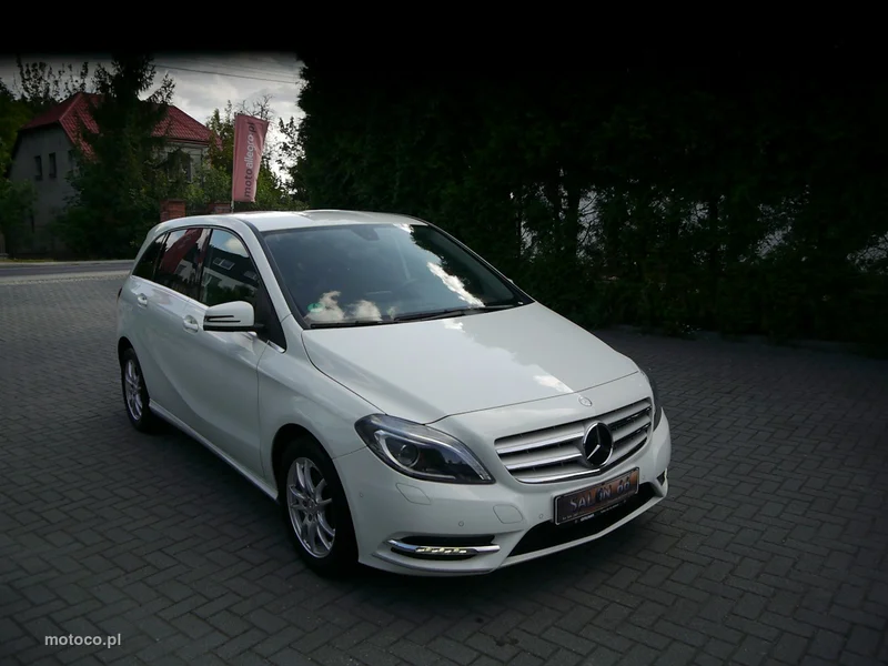 Mercedes-Benz Klasa B W246 B 180 44