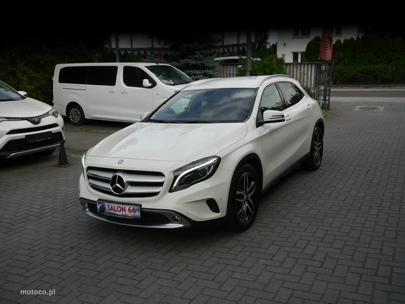 Mercedes-Benz GLA X156 GLA 180 3