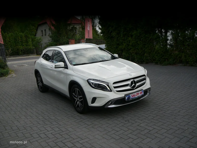 Mercedes-Benz GLA X156 GLA 180 4