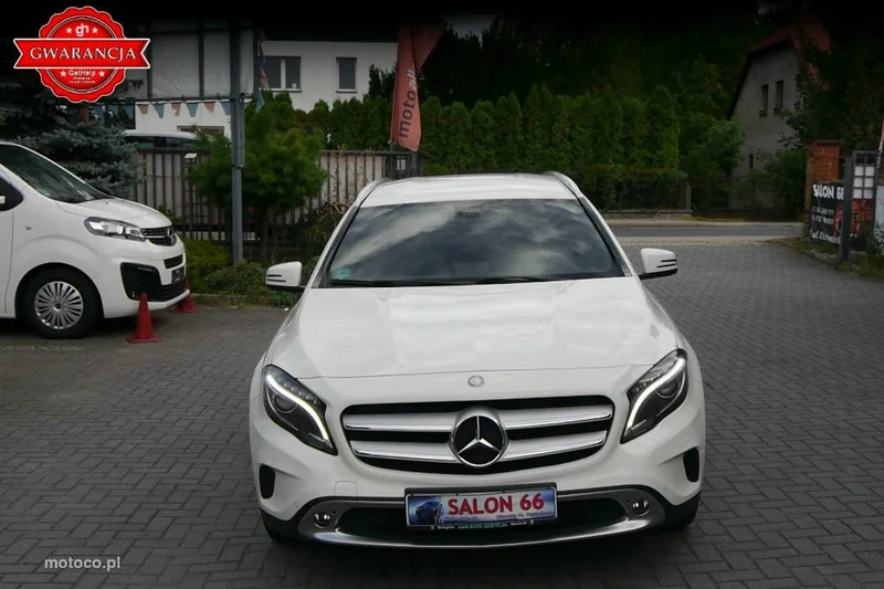 Mercedes-Benz GLA X156 GLA 180 7