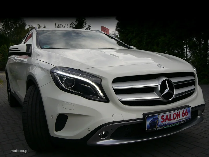 Mercedes-Benz GLA X156 GLA 180 9