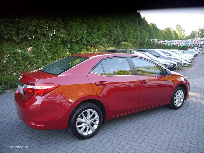 Toyota Corolla E160/E170 11