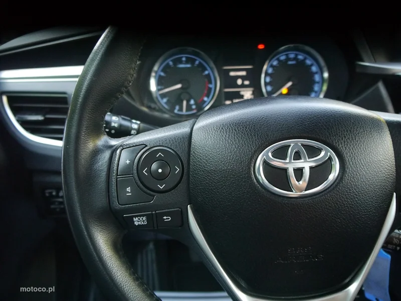 Toyota Corolla E160/E170 38