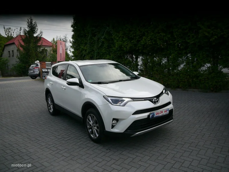 Toyota RAV 4 XA40 3