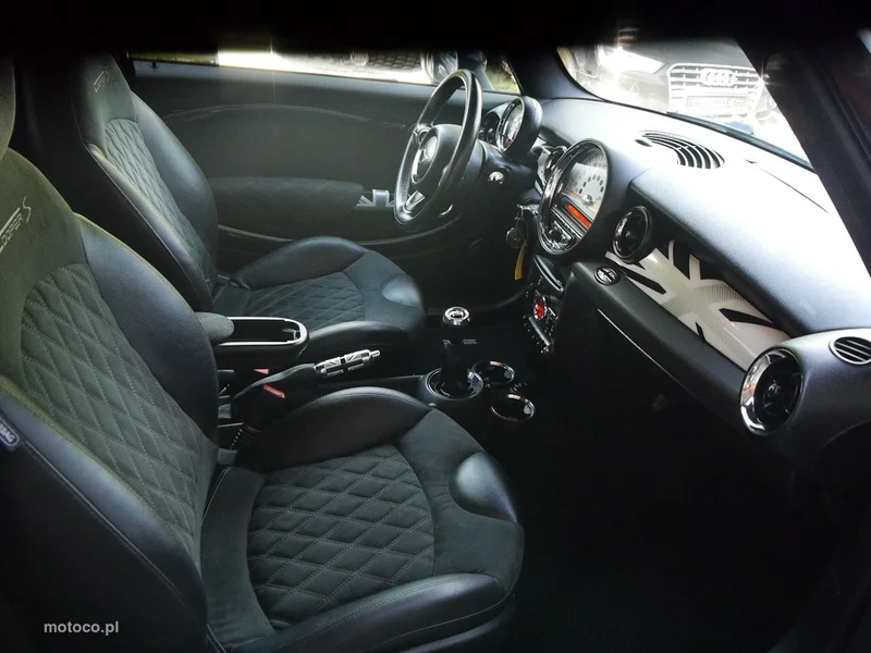MINI Cooper S 34