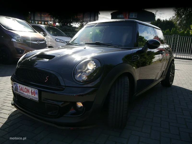 MINI Cooper S 8