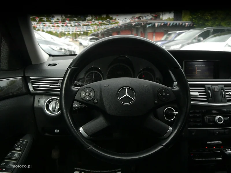 Mercedes-Benz Klasa E W212 E 200 21