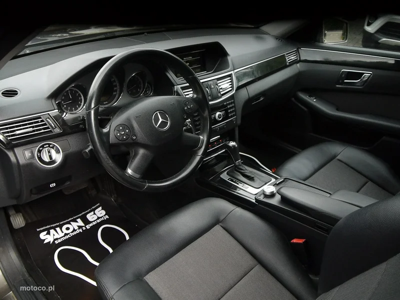 Mercedes-Benz Klasa E W212 E 200 32