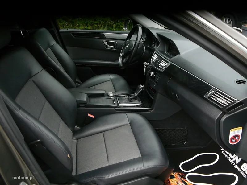 Mercedes-Benz Klasa E W212 E 200 35