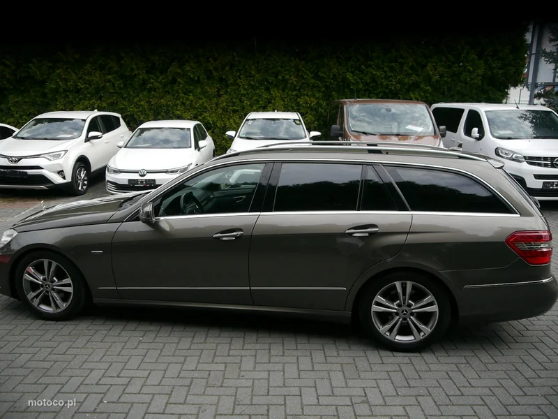 Mercedes-Benz Klasa E W212 E 200 10