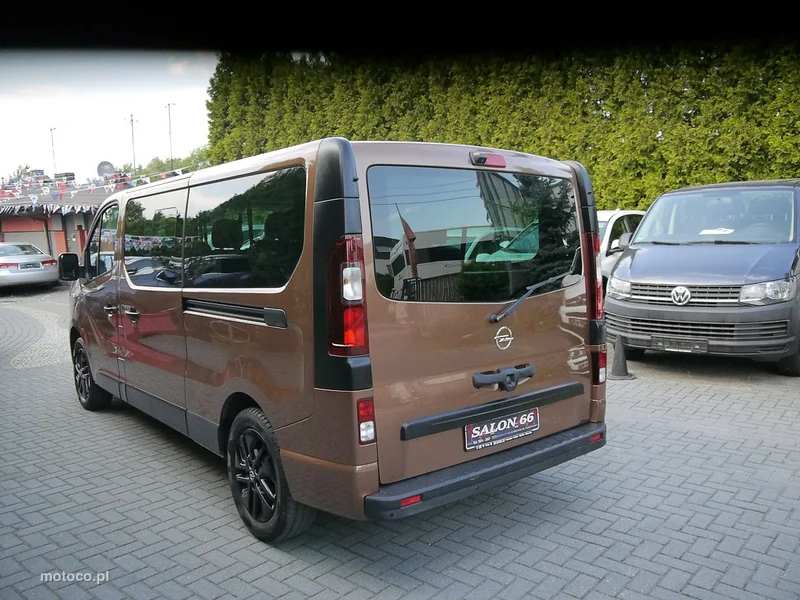 Opel Vivaro 12