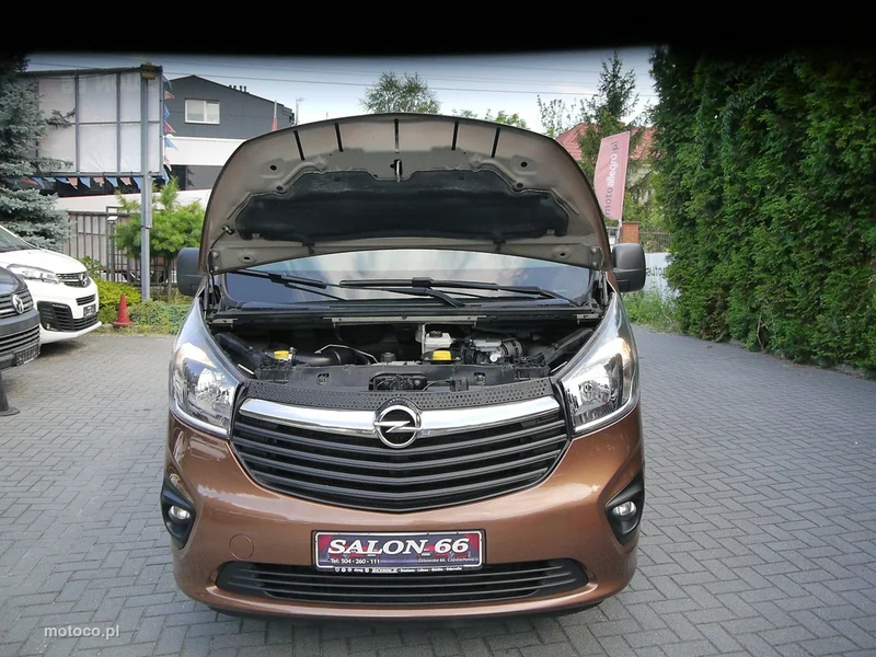 Opel Vivaro 16