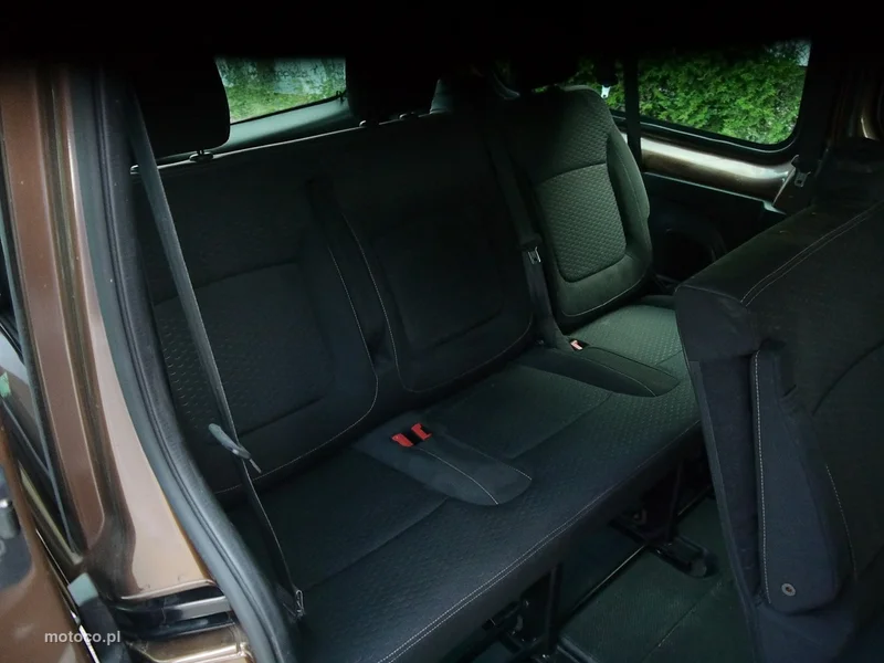 Opel Vivaro 28