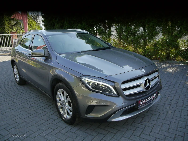 Mercedes-Benz GLA X156 GLA 200 3