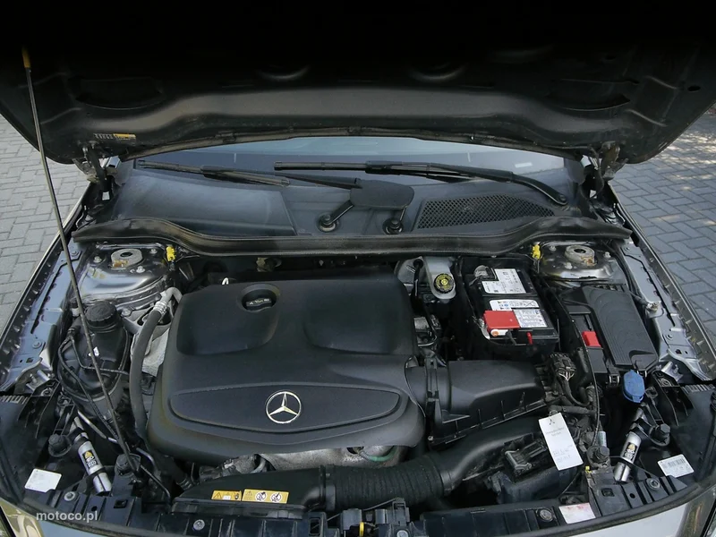 Mercedes-Benz GLA X156 GLA 200 28
