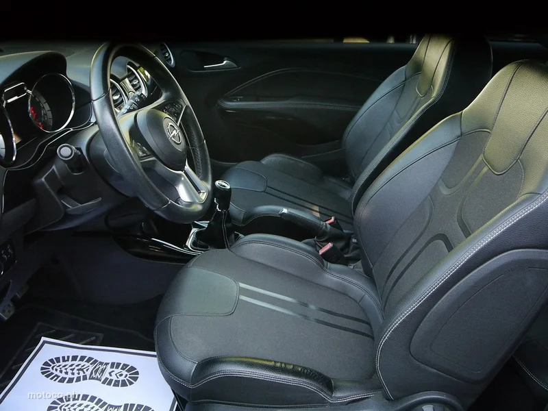 Opel Adam 30