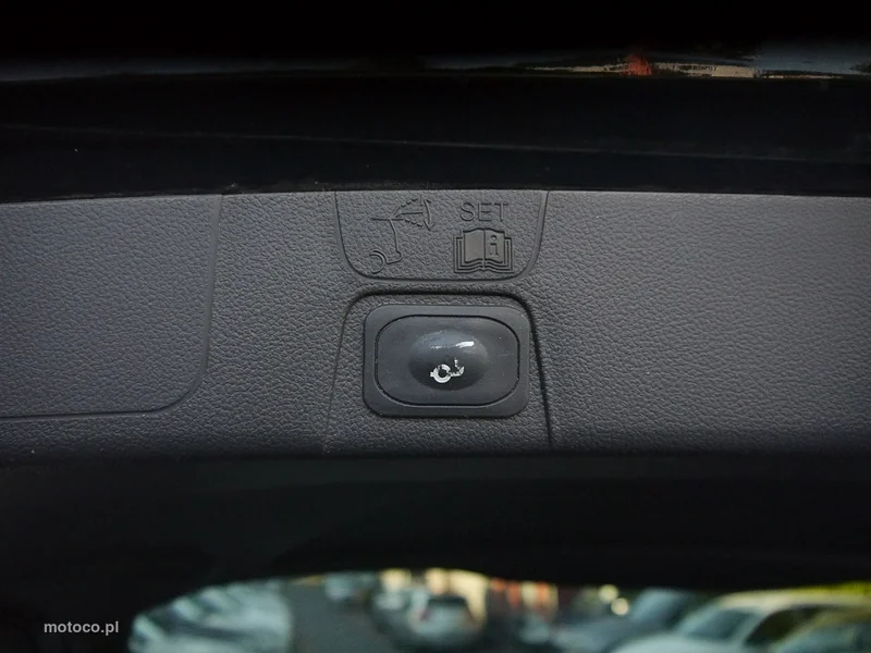 Ford C-Max II 19