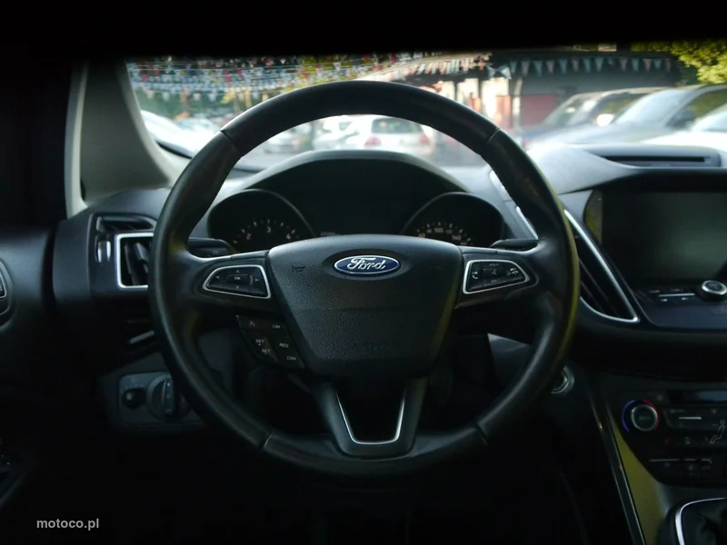 Ford C-Max II 22