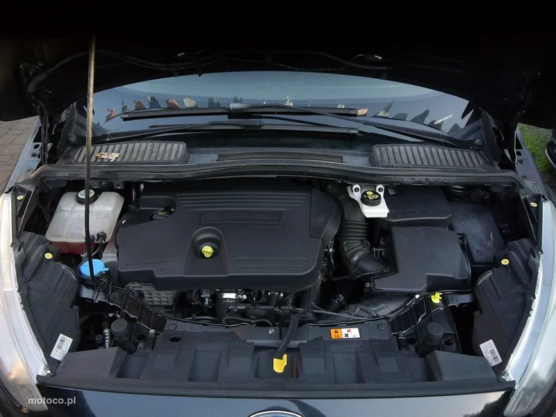 Ford C-Max II 39