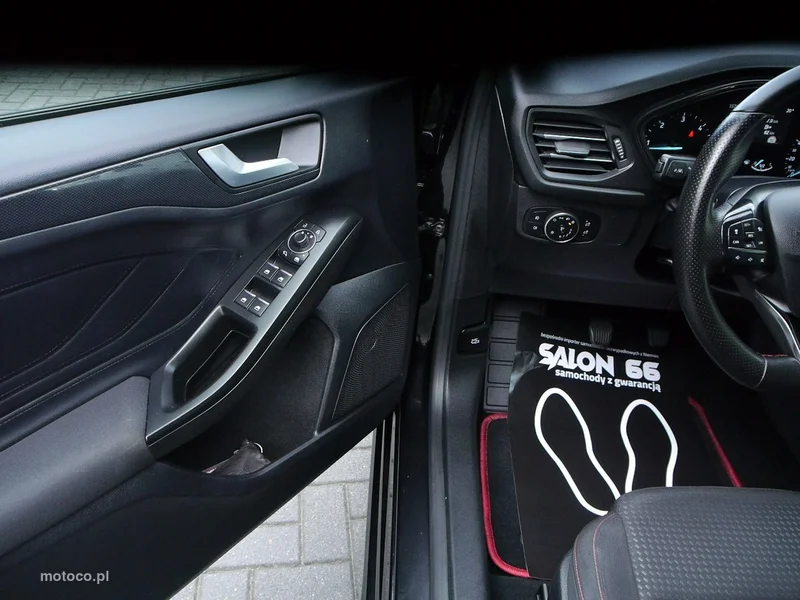 Ford Focus IV 40
