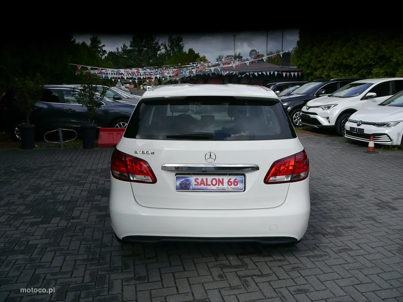Mercedes-Benz Klasa B W246 B 180 16