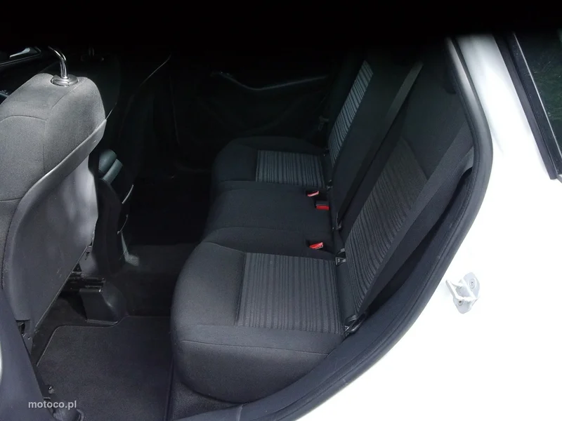 Mercedes-Benz Klasa B W246 B 180 25