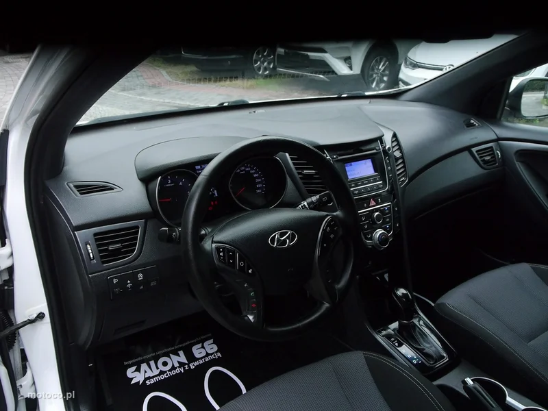 Hyundai i30 31