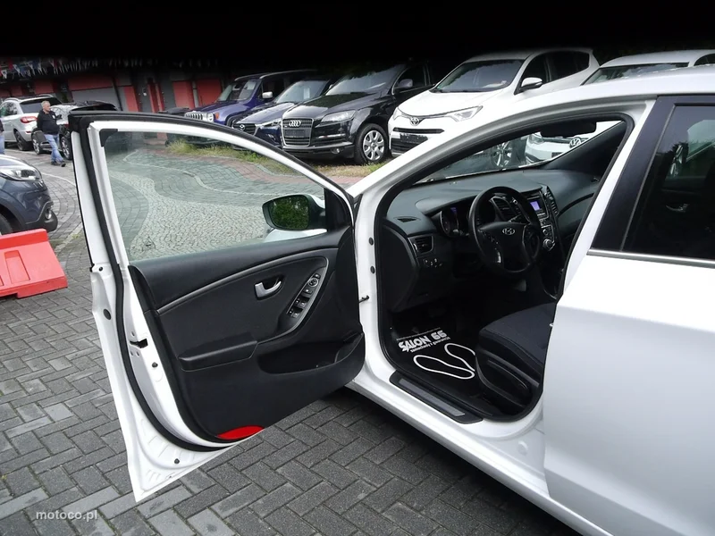 Hyundai i30 38