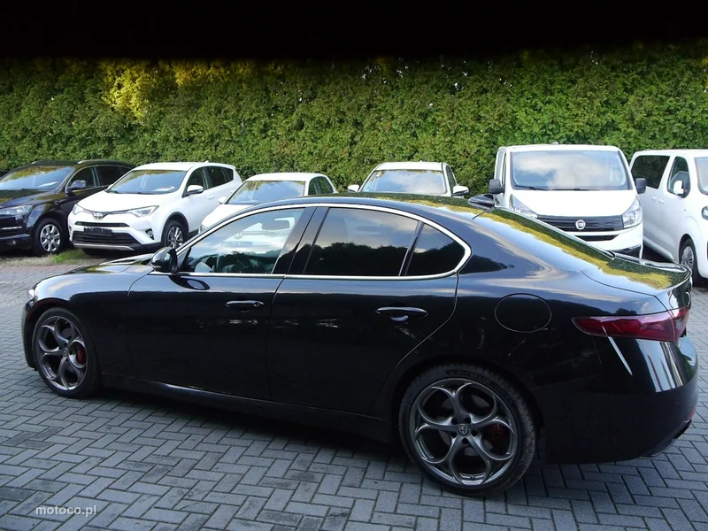 Alfa Romeo Giulia 15