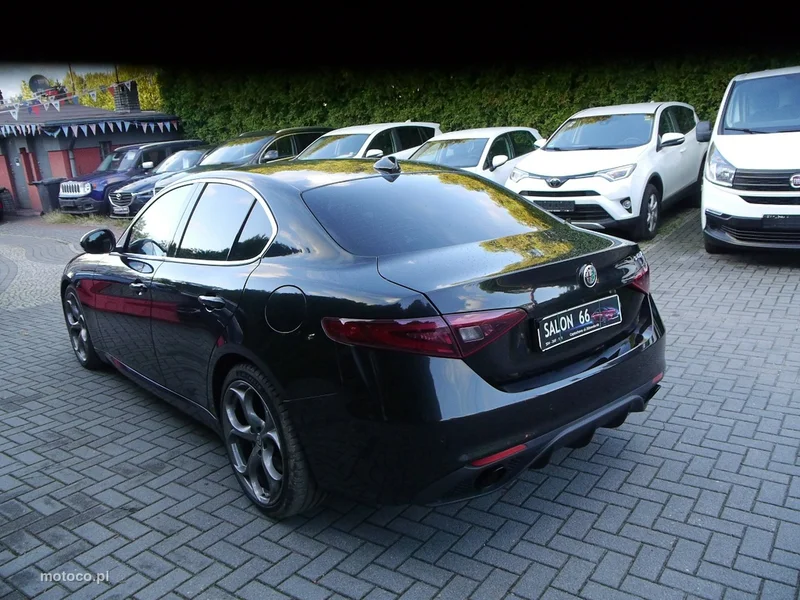 Alfa Romeo Giulia 5