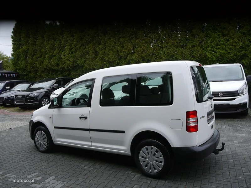 Volkswagen Caddy III 13