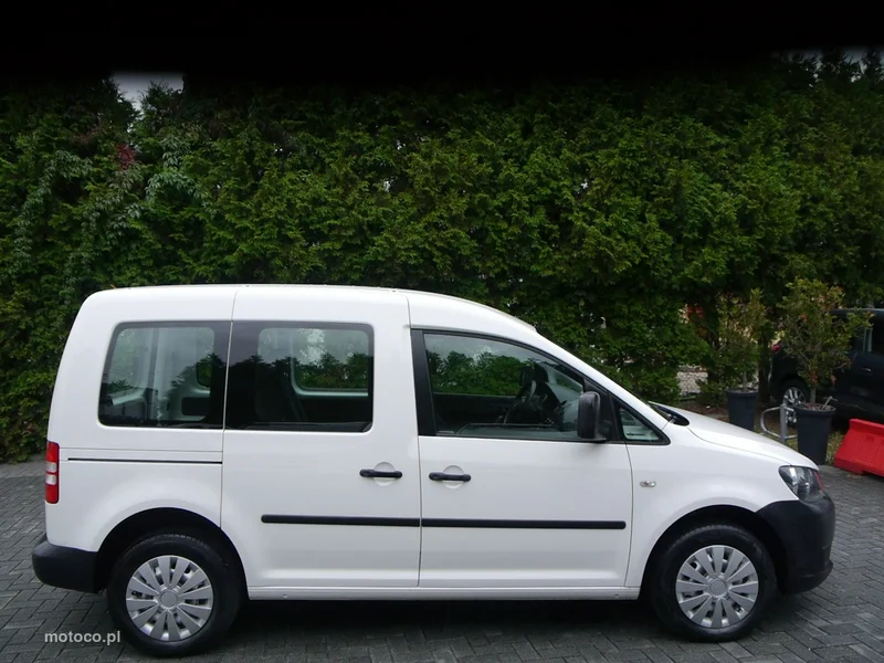 Volkswagen Caddy III 10