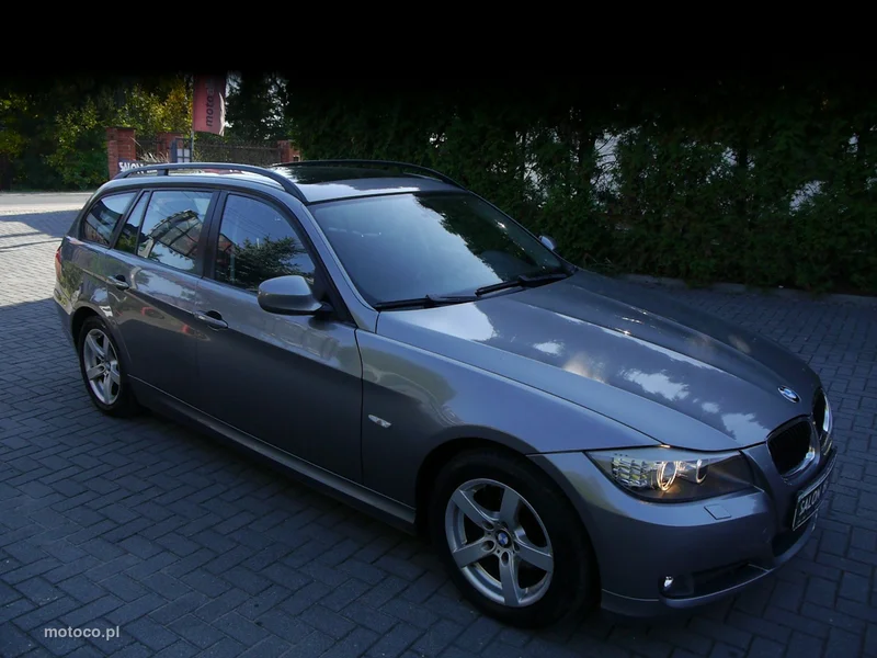 BMW Seria 3 E90 318 12