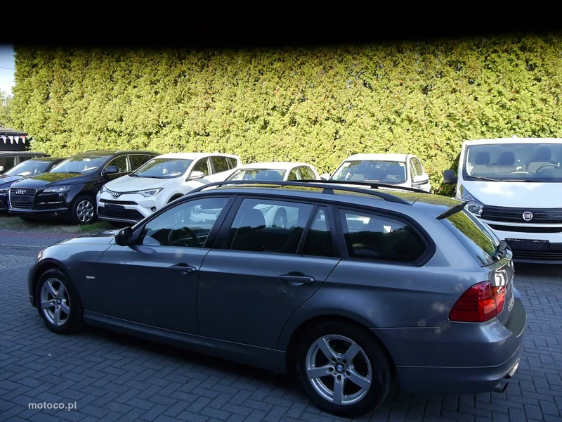 BMW Seria 3 E90 318 14