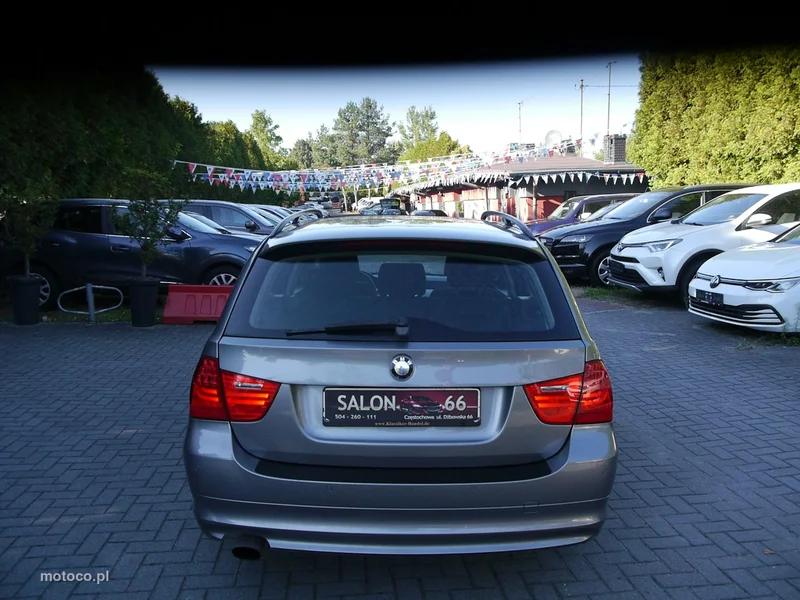 BMW Seria 3 E90 318 16
