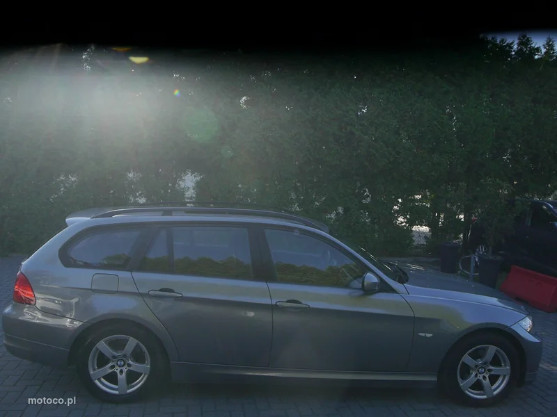 BMW Seria 3 E90 318 10
