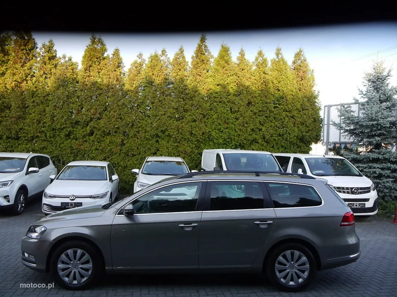 Volkswagen Passat Variant B7 11