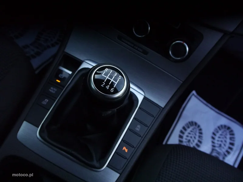 Volkswagen Passat Variant B7 26