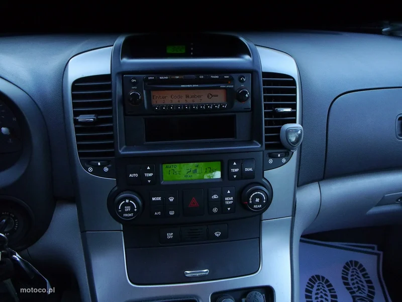 Kia Carnival 22